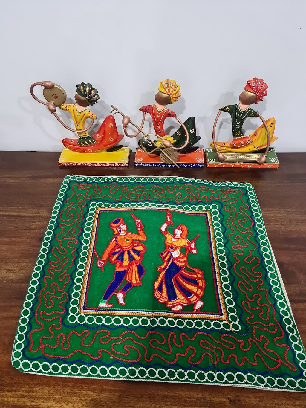 Shreeji Handicrafts. | 11 Brooklands Cct, Forest Lake QLD 4078, Australia | Phone: 0450 746 093