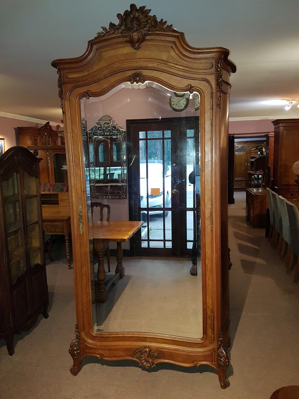 Tulip Antiques | furniture store | 207 Monbulk Rd, Silvan VIC 3795, Australia | 0397379010 OR +61 3 9737 9010