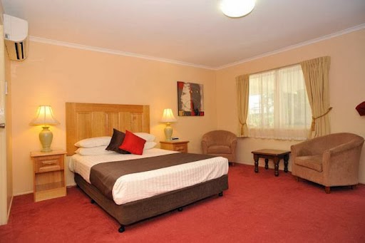 McNevins Maryborough Motel | lodging | 188 John St, Maryborough QLD 4650, Australia | 0741222888 OR +61 7 4122 2888