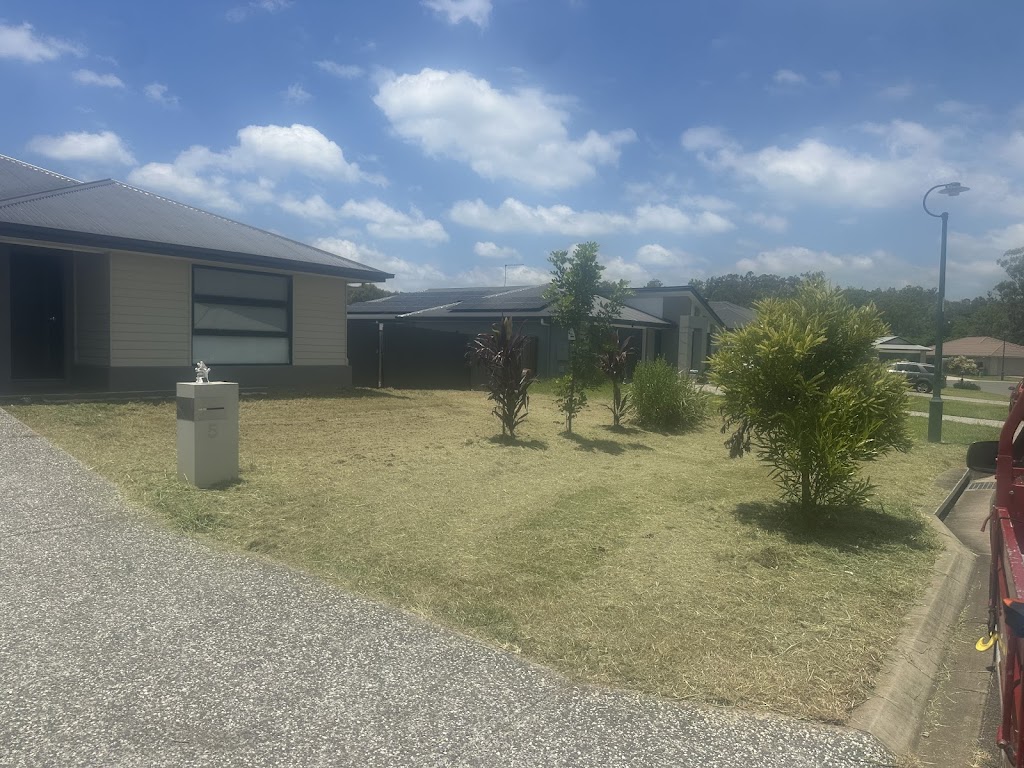 Cory’s mowing and yard maintenance | Laurel Rd, Hatton Vale QLD 4341, Australia | Phone: 0467 822 084