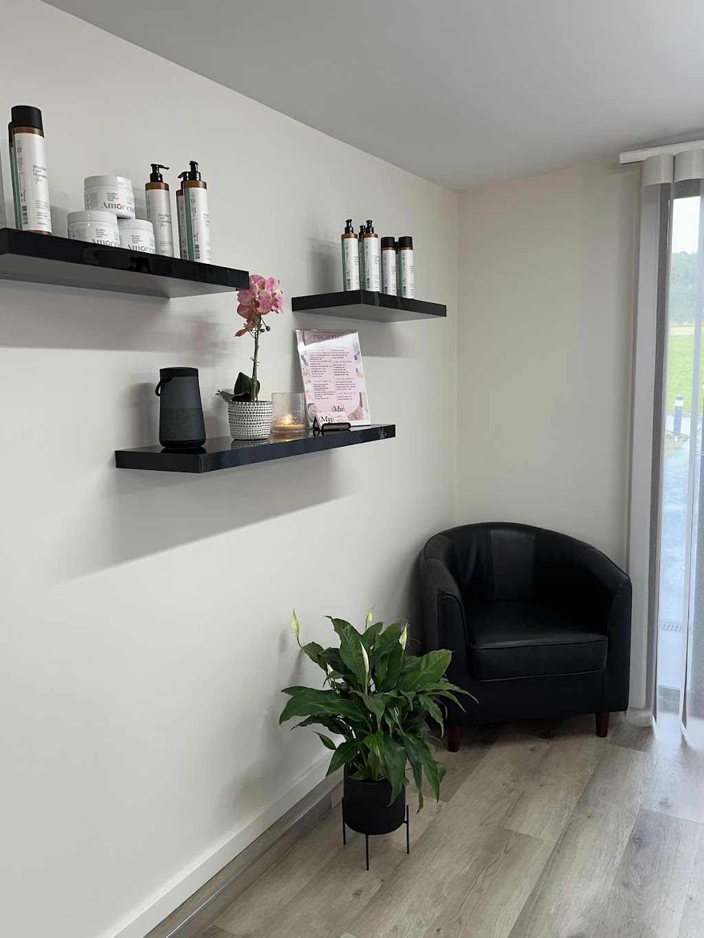 Studio MB Hair | 11 Shepherd Ave, Cowra NSW 2794, Australia | Phone: 0452 108 440