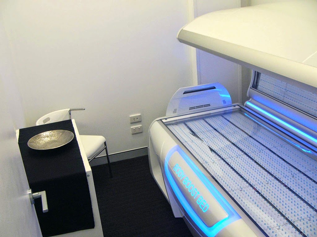 Luxe Light Therapy | doctor | 18 Tysoe St, Deception Bay QLD 4508, Australia | 0474299601 OR +61 474 299 601