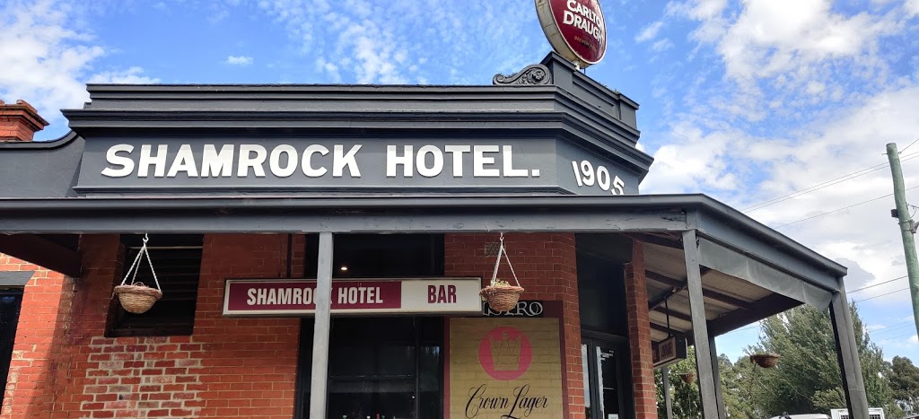 Shamrock Hotel Dunnstown | bar | 2775 Old Melbourne Rd, Dunnstown VIC 3352, Australia | 0353347066 OR +61 3 5334 7066