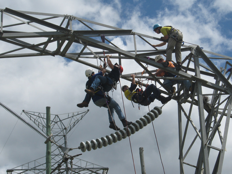 Pinnacle Safety and Training | 2/14 Roseanna St, Gladstone Central QLD 4680, Australia | Phone: 1300 990 810