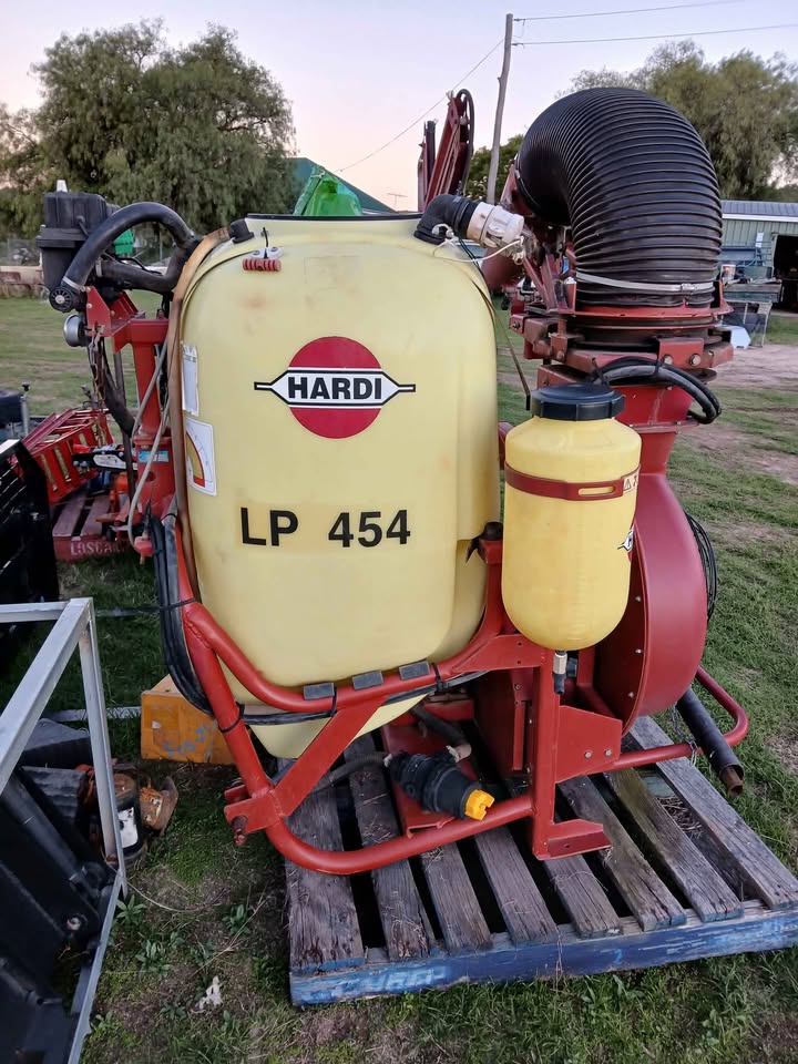 Hilander Machinery Qld | 20645 New England Hwy, The Glen QLD 4370, Australia | Phone: 0407 036 570