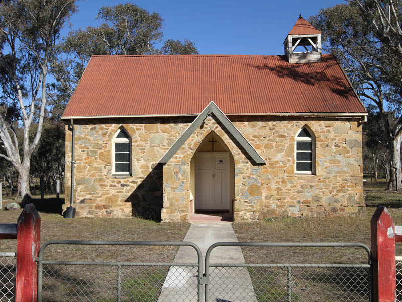 Church of the Holy Redeemer Anglican | 1 Browne St, Windeyer NSW 2850, Australia | Phone: (02) 6372 1126