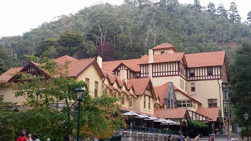 Jenolan caves house | 4655 Jenolan Caves Rd, Jenolan NSW 2790, Australia | Phone: (02) 6359 3911