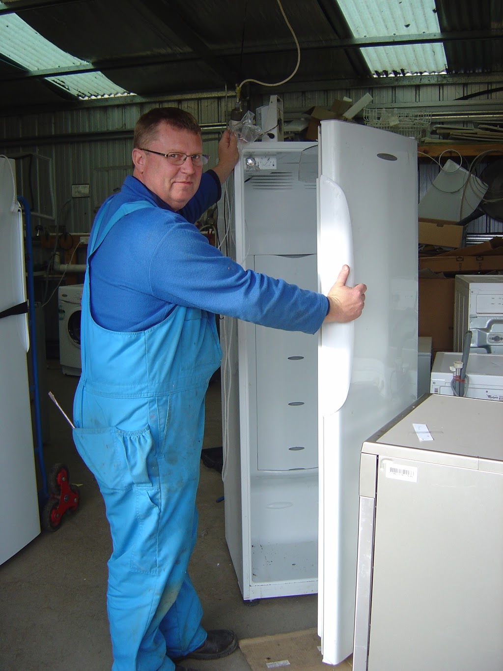 Gary Whyte Refrigeration & Appliance Repairs | 50 Kenny St, Hamilton VIC 3300, Australia | Phone: (03) 5572 3169