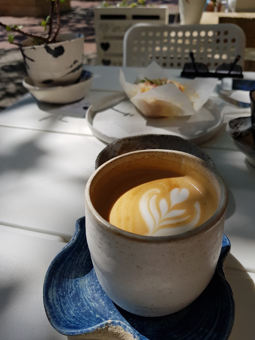 3 Hearts Ceramics and Cafe | cafe | 4 Zephyr Mews, Mandurah WA 6210, Australia | 0423647993 OR +61 423 647 993