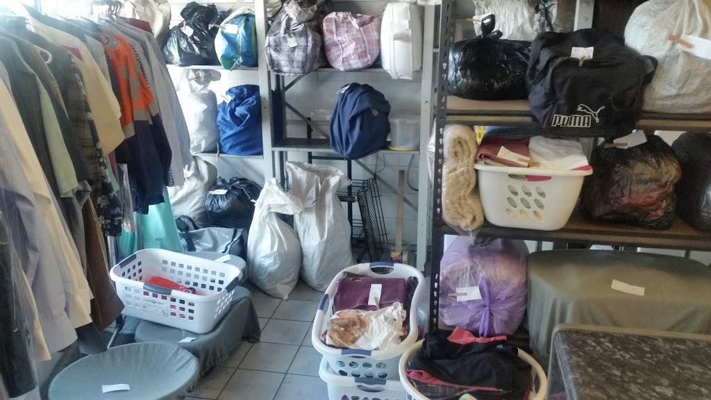 DropNGo Laundry Services | laundry | 154 Terry St, Albion Park NSW 2527, Australia | 0242569553 OR +61 2 4256 9553