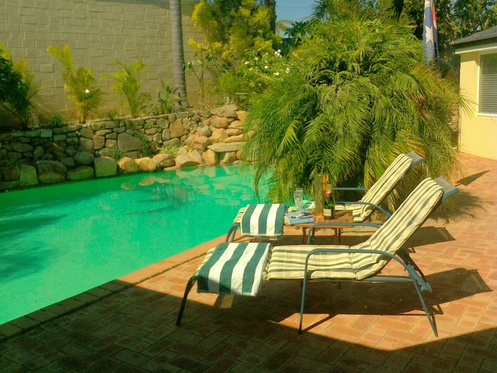 Mullaloo Retreat - Self Catering - Holiday Accommodation | real estate agency | 1/145 Dampier Ave, Mullaloo WA 6027, Australia | 0894023381 OR +61 8 9402 3381