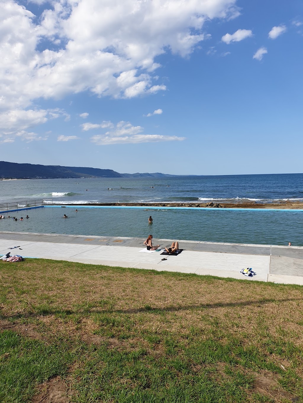 Bellambi Rock Pool |  | 29 Pembroke Mews, Bellambi NSW 2518, Australia | 0242277111 OR +61 2 4227 7111