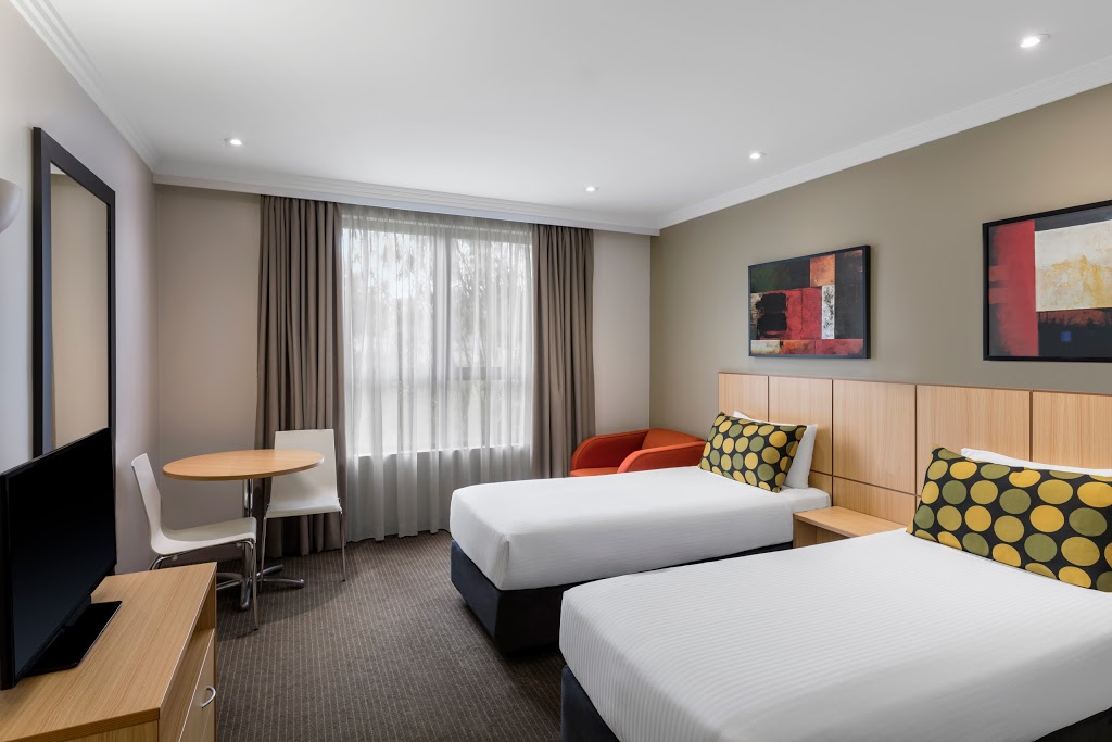 Travelodge Hotel Garden City Brisbane | restaurant | 18 MacGregor St, Upper Mount Gravatt QLD 4122, Australia | 0733477400 OR +61 7 3347 7400