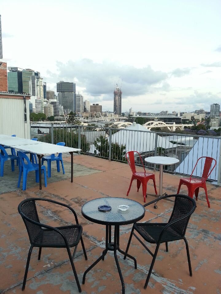 Joes Place Backpackers | lodging | 390 Upper Roma St, Brisbane City QLD 4000, Australia | 0732113221 OR +61 7 3211 3221
