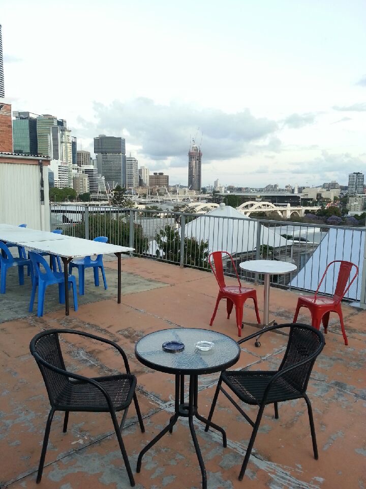 Joes Place Backpackers | 390 Upper Roma St, Brisbane City QLD 4000, Australia | Phone: (07) 3211 3221