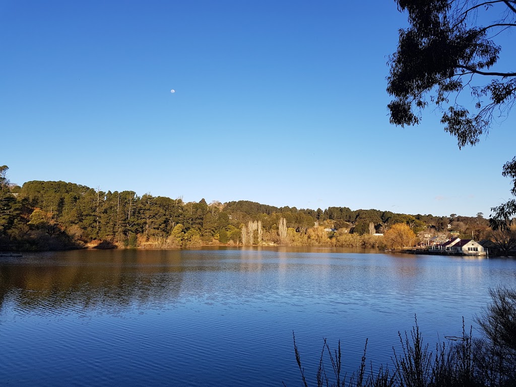 Lake Daylesford Carpark | 2 Leggatt St, Daylesford VIC 3460, Australia