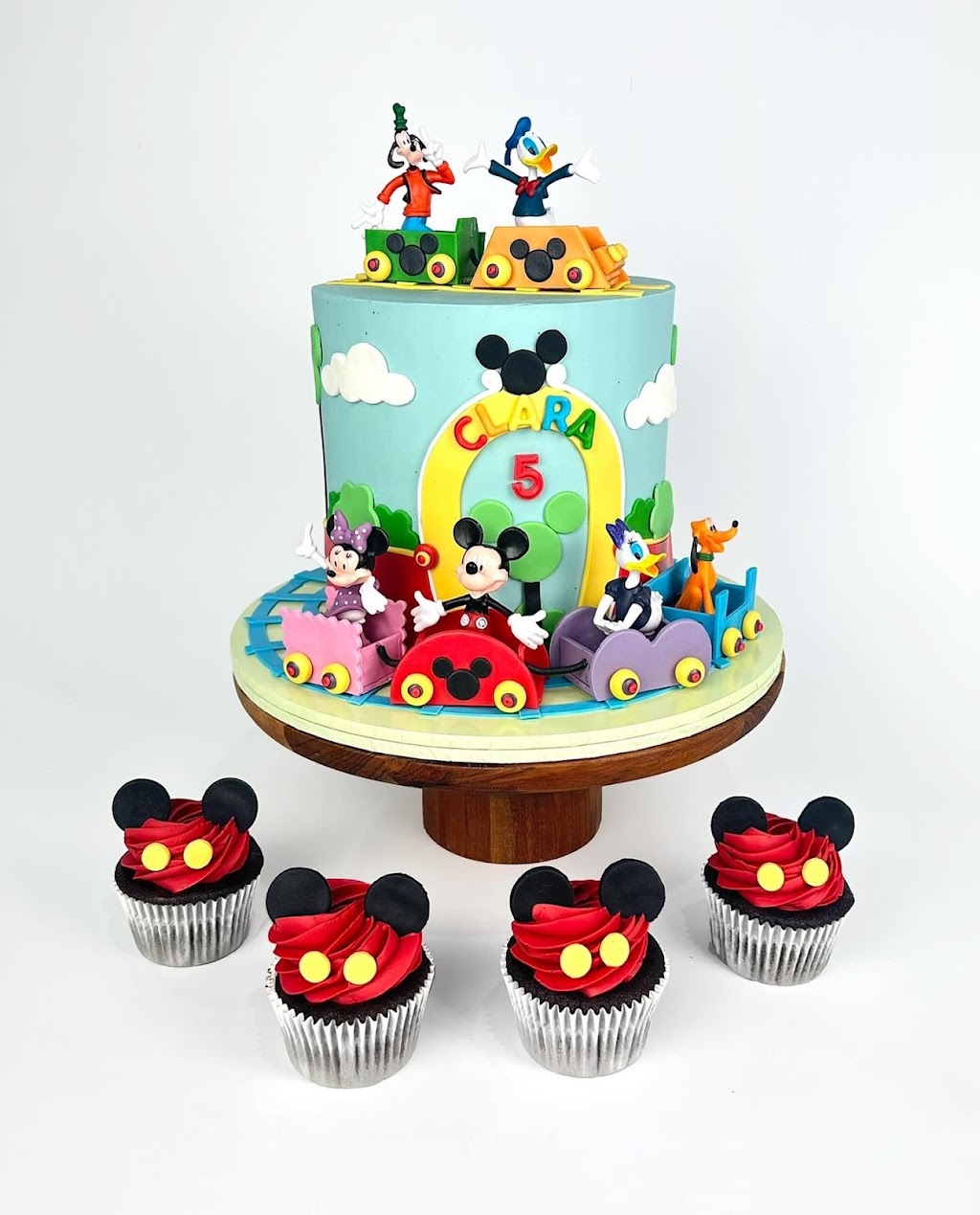 Cake Me Gourmet | 5 Idalia St, Pimpama QLD 4209, Australia | Phone: 0422 180 620