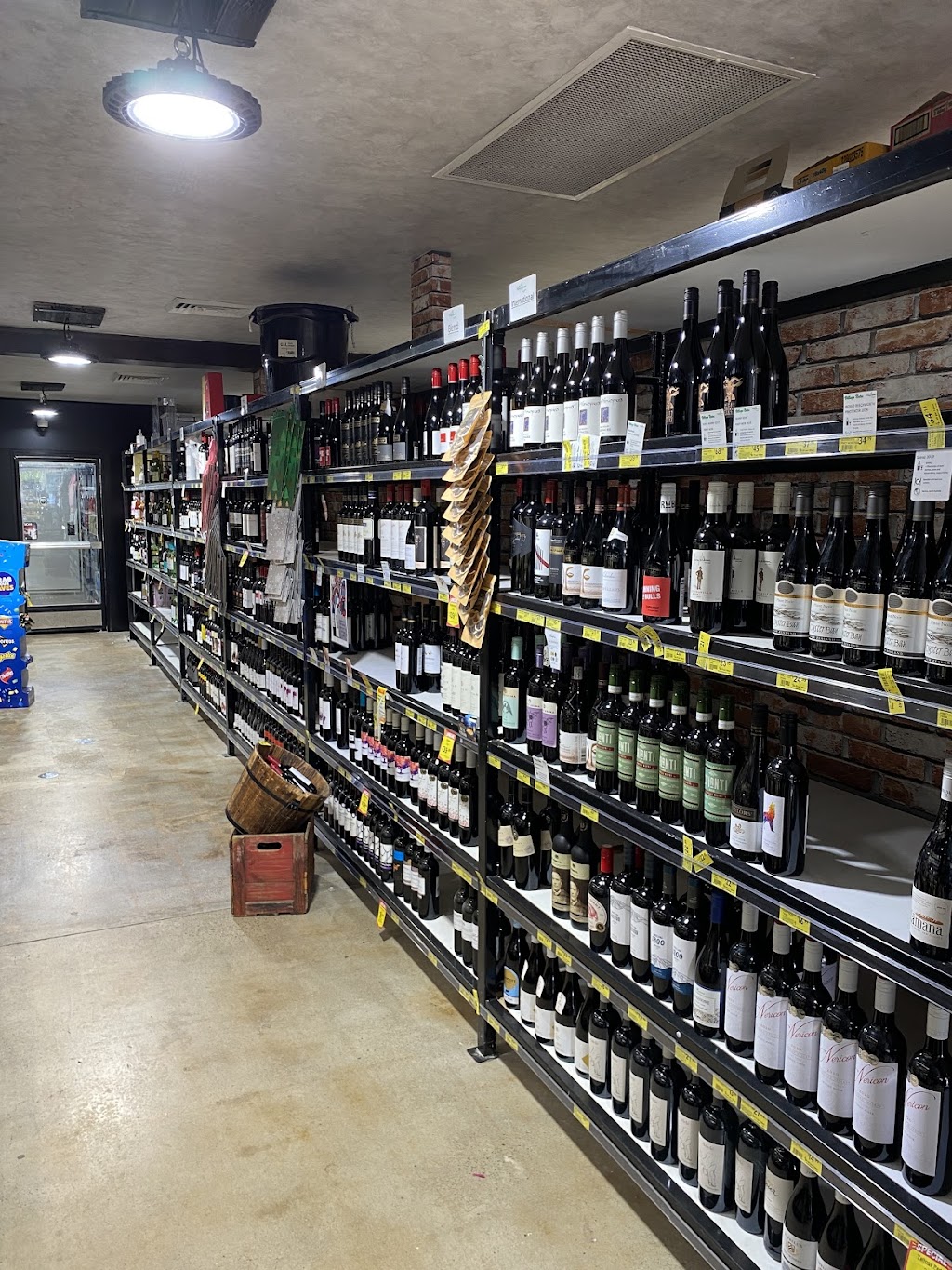 Village Grocer Plus Liquor Wahroonga | Shop 1/178 Fox Valley Rd, Wahroonga NSW 2076, Australia | Phone: (02) 9487 3795