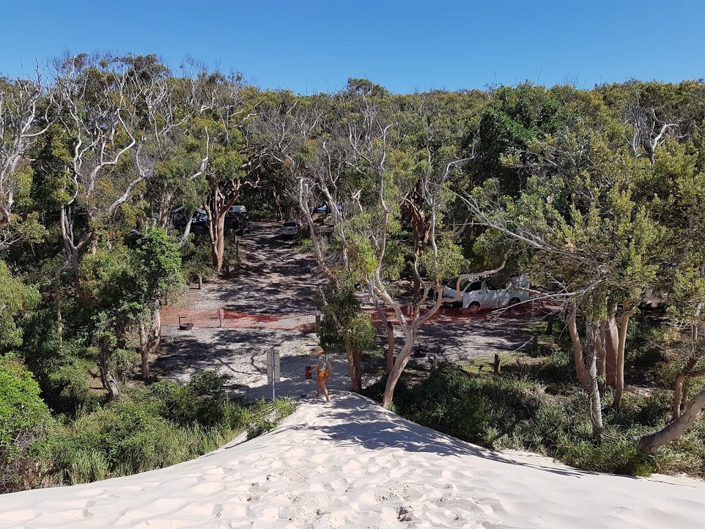 Stewart and Lloyds campground | campground | Mungo Brush Rd, Hawks Nest NSW 2324, Australia | 0265910300 OR +61 2 6591 0300