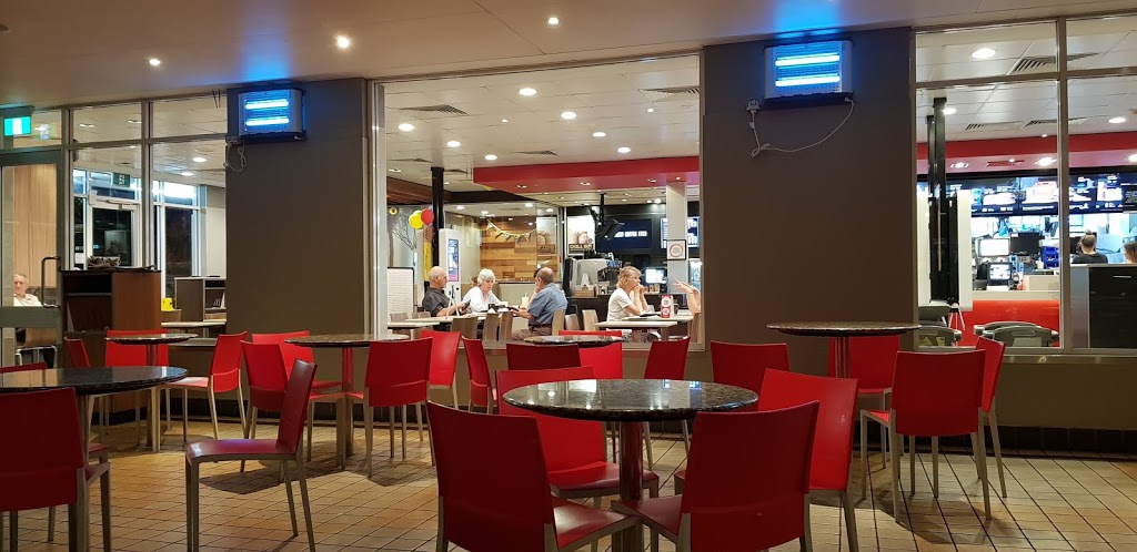 McDonalds Armadale | cafe | 69 Jull St, Armadale WA 6112, Australia | 0893993599 OR +61 8 9399 3599