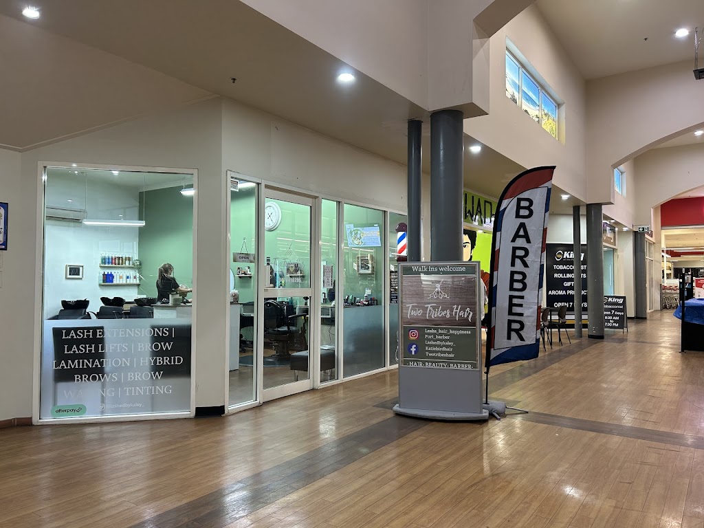 Two tribes hair | 4/100 Ocean Dr, Port Macquarie NSW 2444, Australia | Phone: 0475 418 295