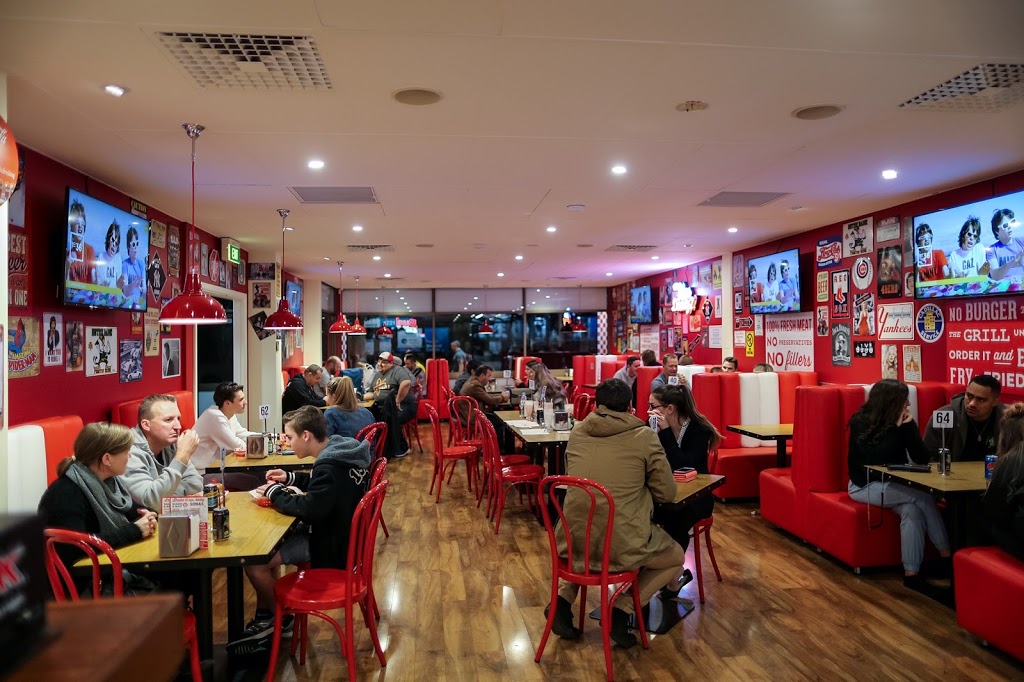 Big Daddys Burger Bar Penrith | restaurant | 80 Henry St, Penrith NSW 2750, Australia | 0247215154 OR +61 2 4721 5154