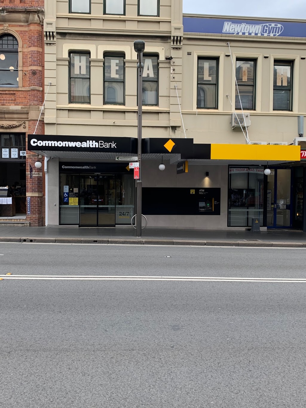 Commonwealth Bank Newtown Branch | bank | Shop 4/294-301 King St, Newtown NSW 2042, Australia | 0295191722 OR +61 2 9519 1722