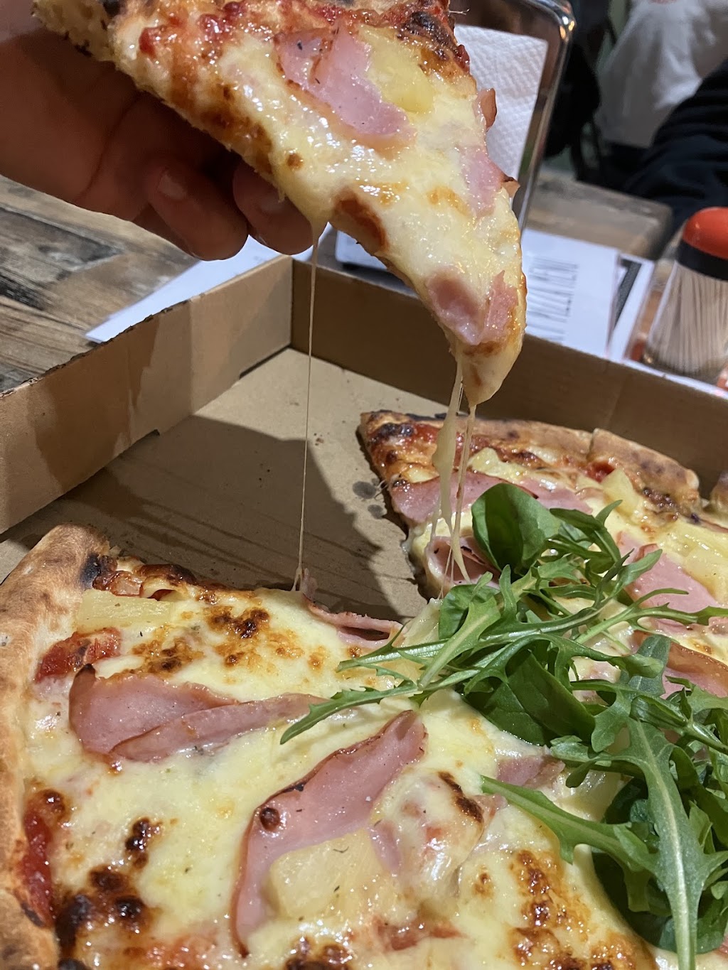 Hungry Husky Pizza | 4 Cumberland Ave, South Nowra NSW 2541, Australia | Phone: 0434 875 901