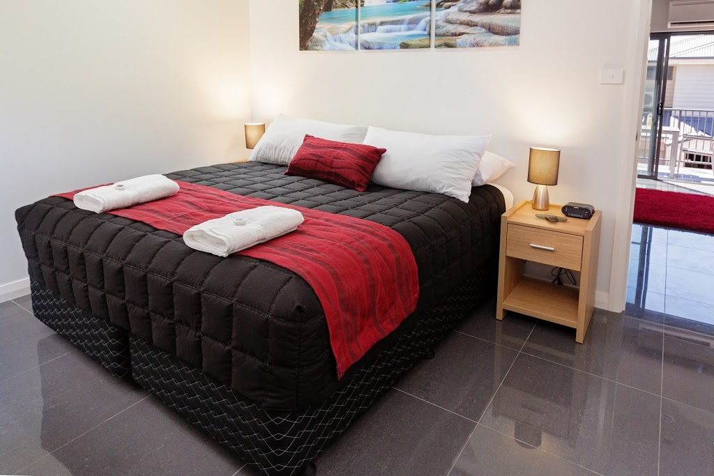 Cardiff Executive Apartments | lodging | 49 Macquarie Rd, Cardiff NSW 2285, Australia | 0249555888 OR +61 2 4955 5888
