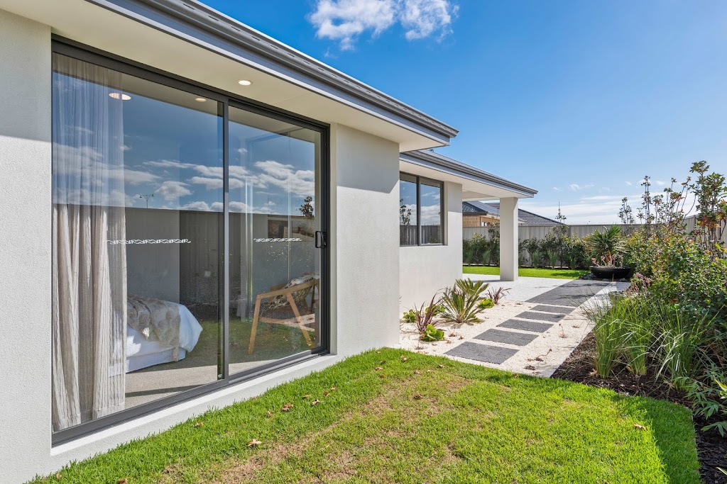 The Leeuwin Display Home by Ventura South West | general contractor | 9 Chamaeleon Approach, Australind WA 6233, Australia | 0897922322 OR +61 8 9792 2322
