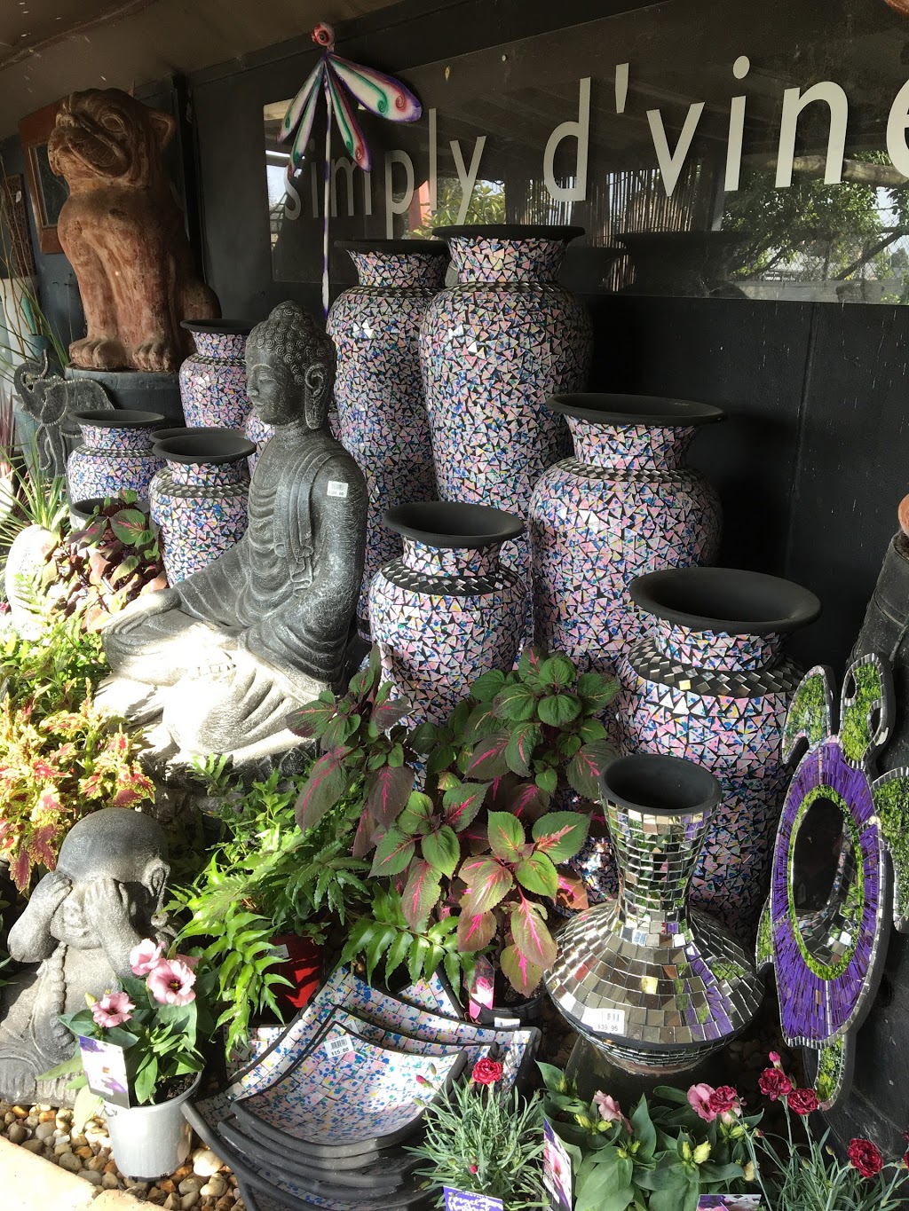 Simply DVine Garden & Gift Gallery | store | 151 Wine Country Dr, Nulkaba NSW 2325, Australia | 0249904291 OR +61 2 4990 4291