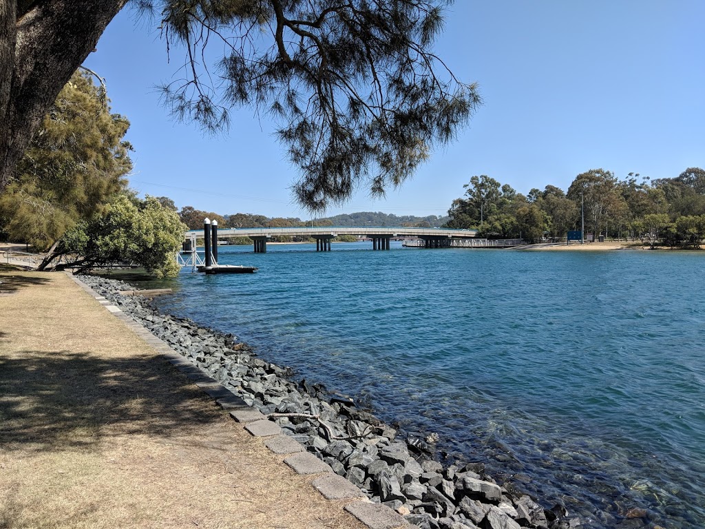 Throwers Fish & Chips | 1/3 Thrower Dr, Currumbin QLD 4223, Australia | Phone: (07) 5534 3847