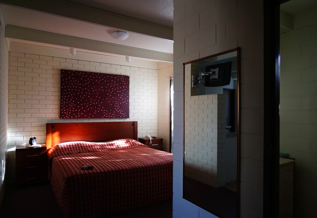 Lakes Waterfront Motel | lodging | 10 Princes Hwy, Lakes Entrance VIC 3909, Australia | 0351552841 OR +61 3 5155 2841