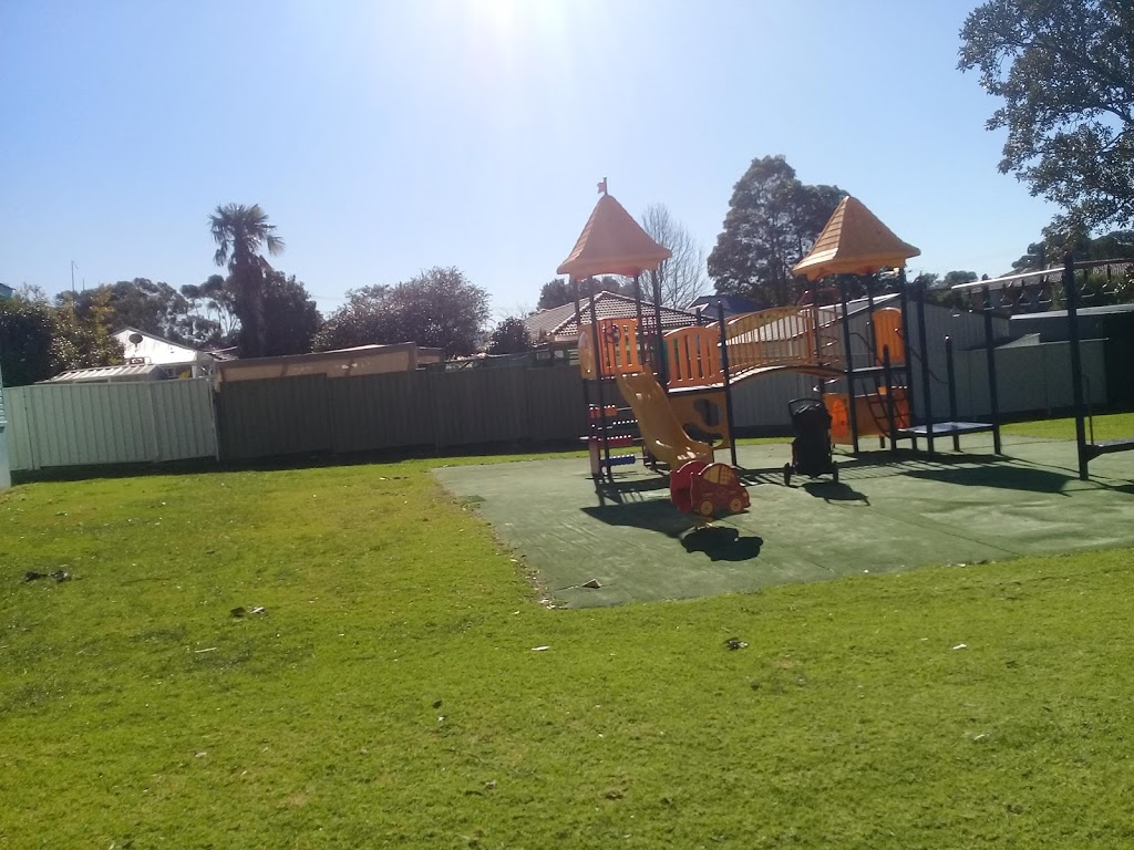 Harry Henson Park | park | Corrimal NSW 2518, Australia | 0242277111 OR +61 2 4227 7111