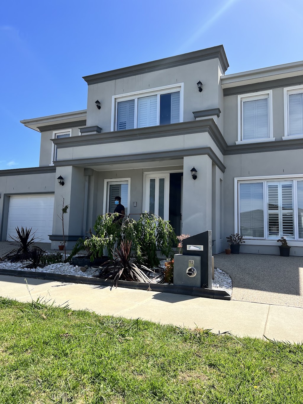 Charm Villa | 13 Hoosier Rd, Clyde VIC 3978, Australia | Phone: 0425 744 041