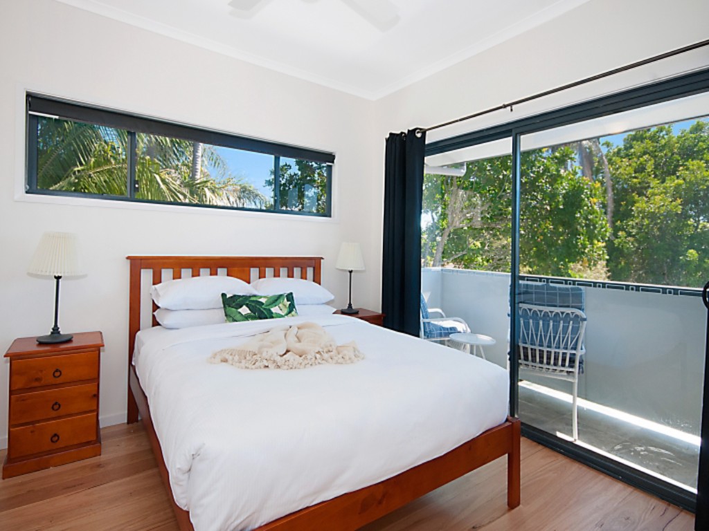 Jims Beach Houses | 67 Shirley Ln, Byron Bay NSW 2481, Australia | Phone: (02) 6680 7733