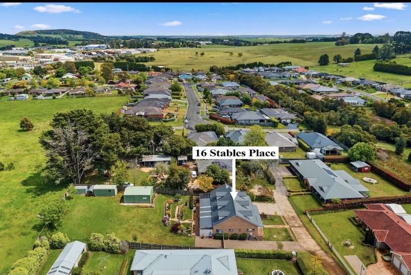 16 Stables | food | 16 Stables Pl, Moss Vale NSW 2577, Australia | 0409699333 OR +61 409 699 333