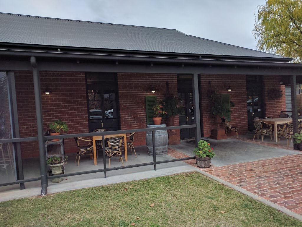 Graze Willow Tree Inn | 18 New England Hwy, Willow Tree NSW 2339, Australia | Phone: (02) 6747 7711