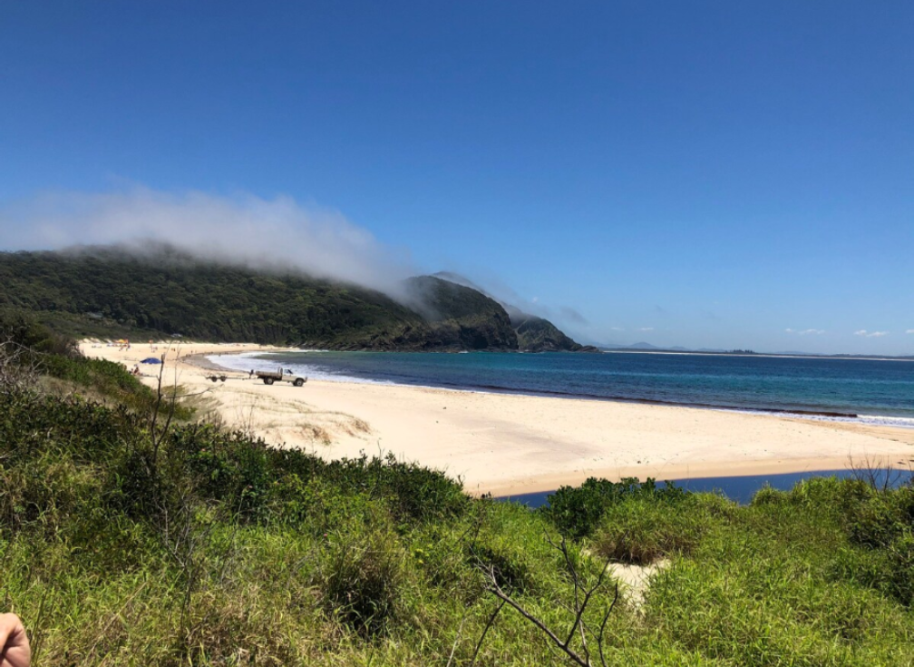 The Lake House on Wallis | 30A The Lakes Way, Elizabeth Beach NSW 2428, Australia | Phone: 0413 133 644