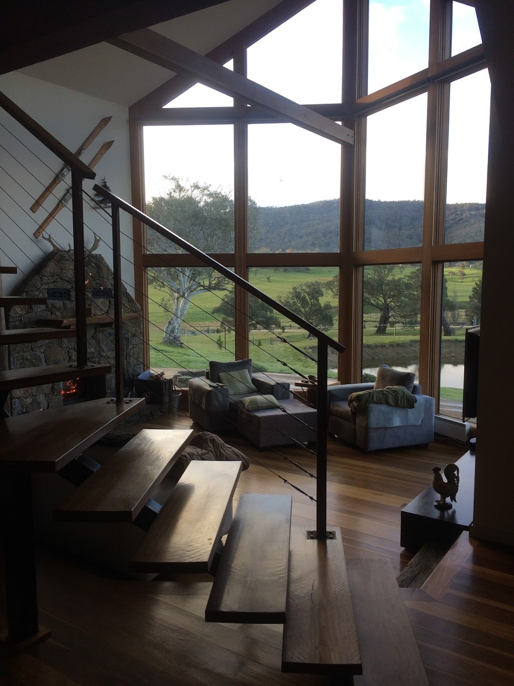 MODERN MOUNTAIN CONSTRUCTION | 19 Ponderosa Ln, Jindabyne NSW 2627, Australia | Phone: 0401 665 201