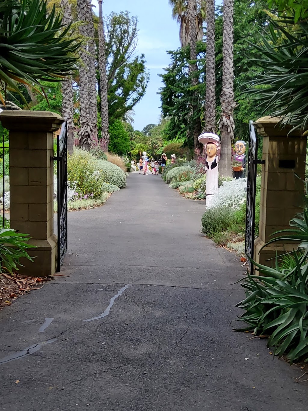 Friends of Geelong Botanic Gardens | Garden St, East Geelong VIC 3219, Australia | Phone: (03) 5222 6053
