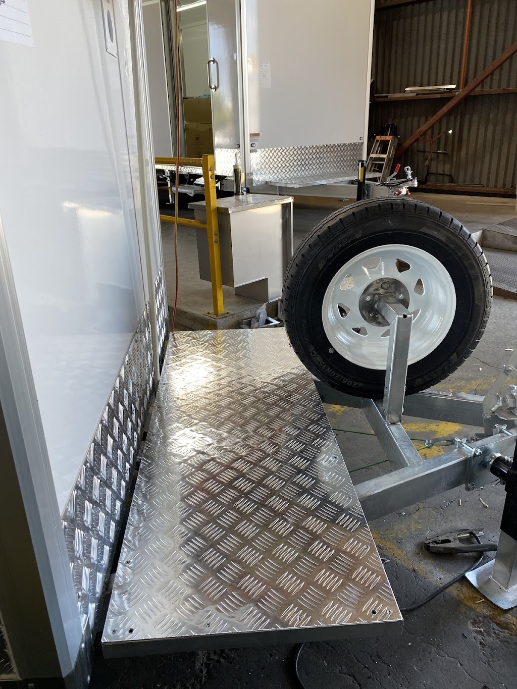 Boss Cool Rooms | Unit 2/1 Mayfield St, South Murwillumbah NSW 2484, Australia | Phone: 1300 665 399