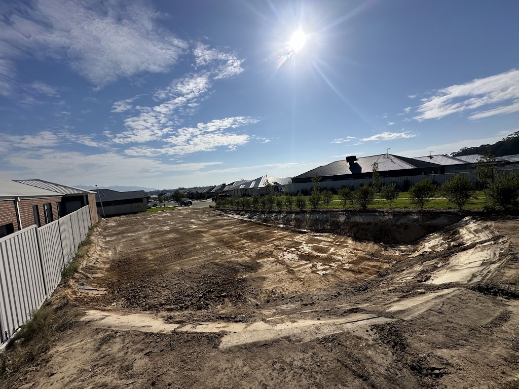 Hawkos Excavation | 18 Jarick Wy, Jindera NSW 2642, Australia | Phone: 0402 084 665