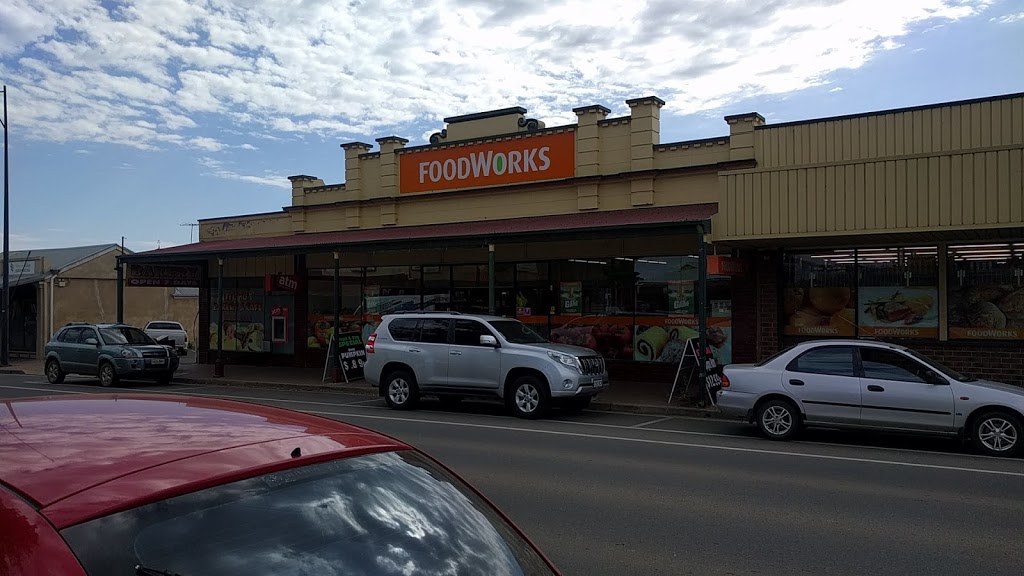 FoodWorks | supermarket | 7-21 Main St, Kapunda SA 5373, Australia | 0885662195 OR +61 8 8566 2195