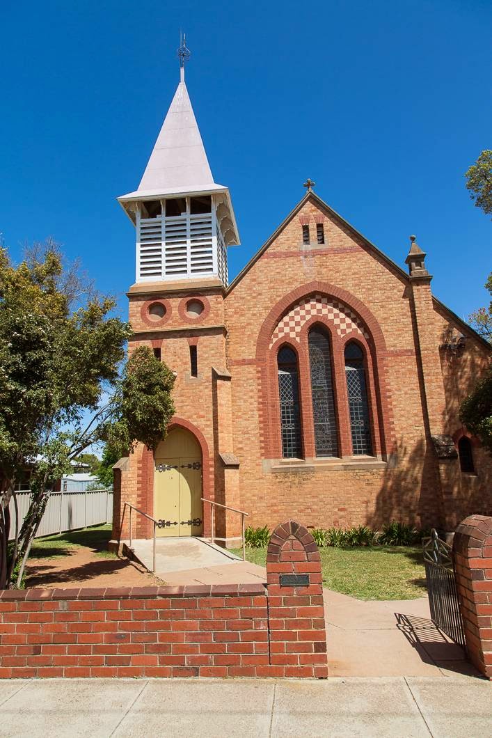 St Andrews Presbyterian Church | church | 76 Victoria St, Kerang VIC 3579, Australia | 0438719956 OR +61 438 719 956