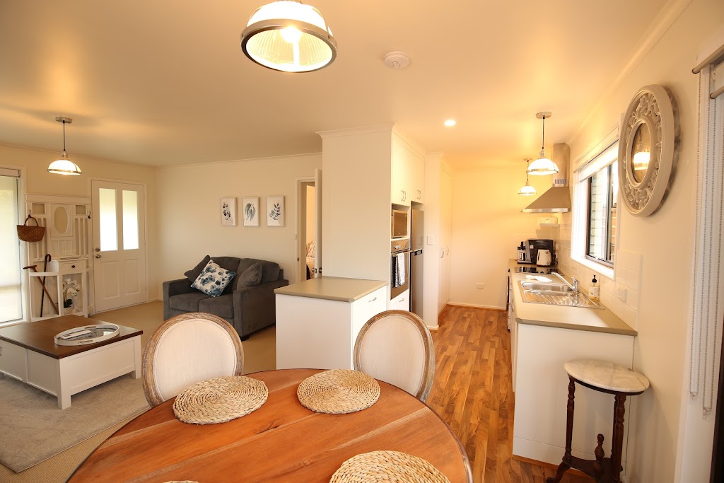Bridgecroft Cottage - Cosy 2 bedroom cottage | Front Unit, Unit 1/7 Charles St, Richmond TAS 7025, Australia | Phone: 0439 481 293