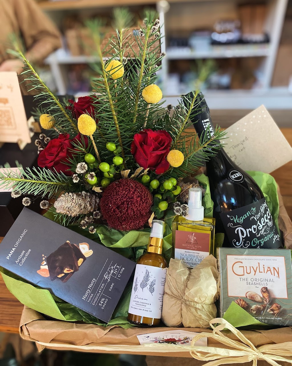 Bright Florist | 18 Williams Rd, Wandiligong VIC 3744, Australia | Phone: 0403 539 471
