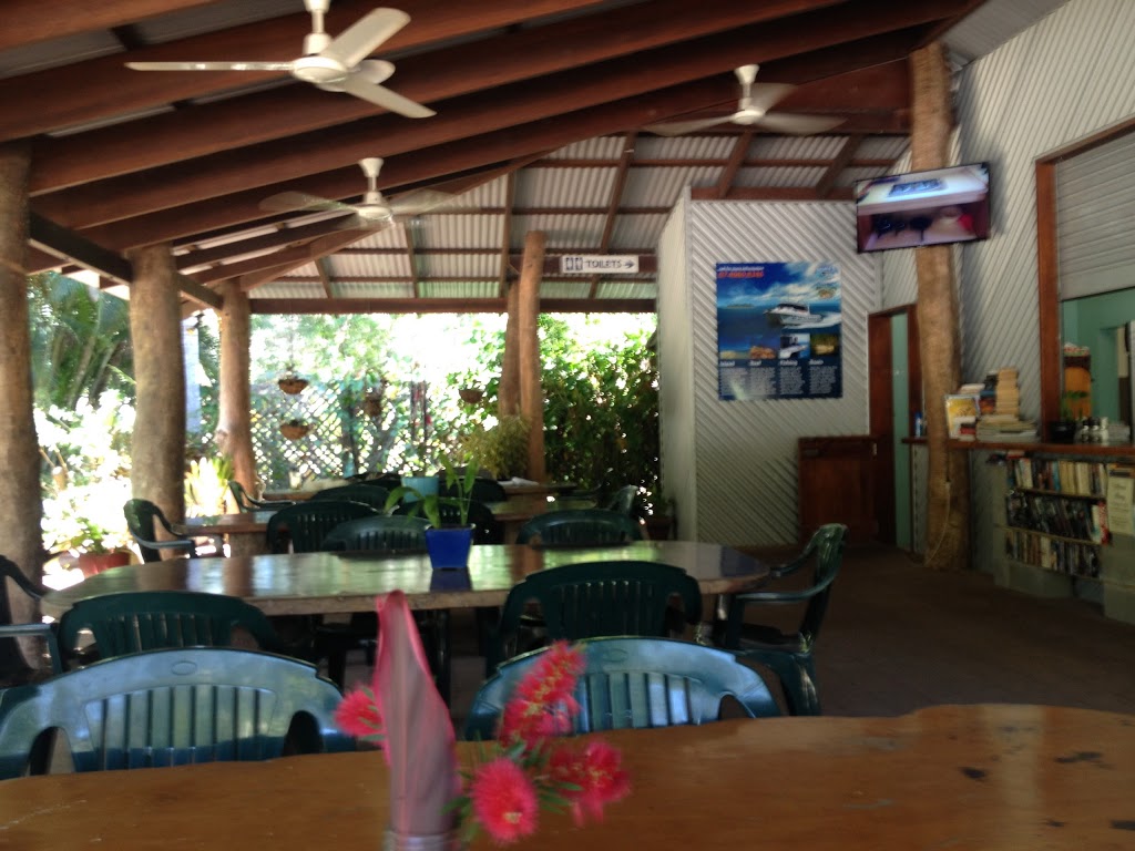 Blooms Cafe | cafe | 7 Captain St, Bloomfield QLD 4895, Australia