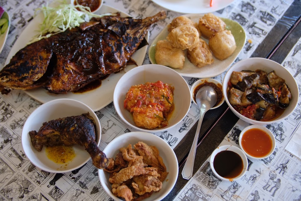 Ah Beng Kopitiam | restaurant | 8/68 Langford Ave, Langford WA 6147, Australia | 0893582889 OR +61 8 9358 2889