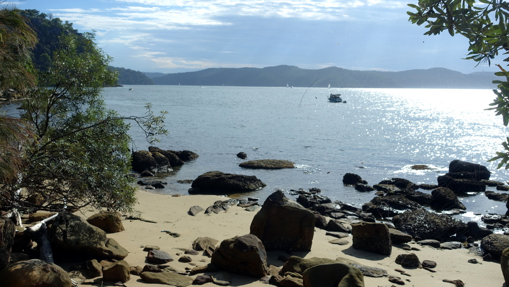 White Horse Beach | park | Ku-Ring-Gai Chase NSW 2084, Australia